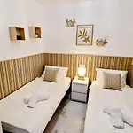 Skyview Apartment